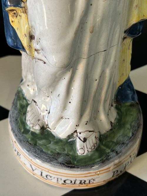 Grande Vierge D’accouchée En Faïence De Nevers «  Notre Dame Victoire Pour Nous » époque XVIIIé
