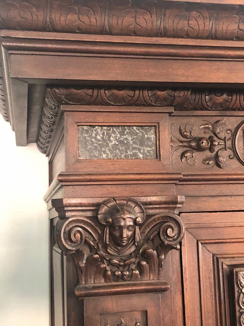 Crédence- buffet- cabinet  Néo- Renaissance En Noyer incrusté  De Marbre époque XIXéme