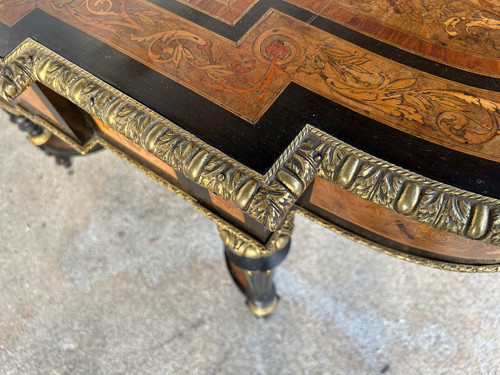Bel Table De Milieu di epoca napoleonica III - Intarsio - Fine XIX secolo