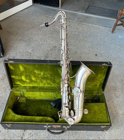 Saxophon - Saxofon aus versilbertem Metall Von Couesnon & Cie Um 1930