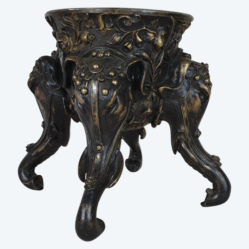 Pied De Coupe En Bronze, Aux Têtes d'éléphants, XIXème Siècle