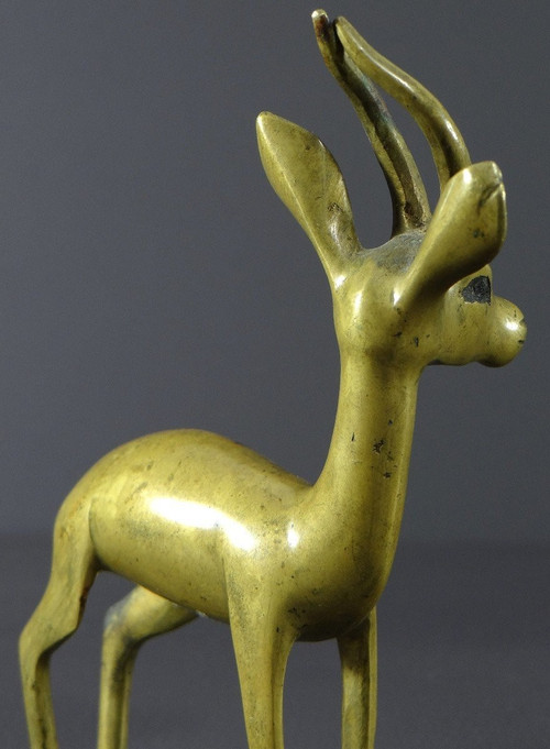 Sud Est Asiatico, Primo Terzo del XX Secolo, Statuetta di Cervo in Bronzo.