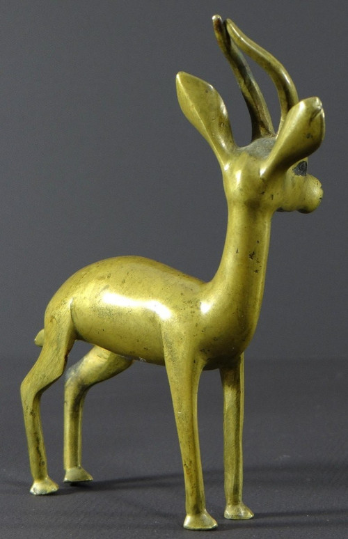 Sud Est Asiatico, Primo Terzo del XX Secolo, Statuetta di Cervo in Bronzo.