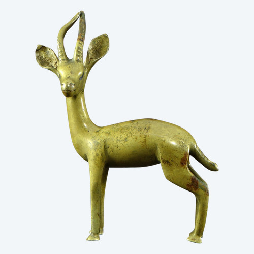 Sud Est Asiatico, Primo Terzo del XX Secolo, Statuetta di Cervo in Bronzo.