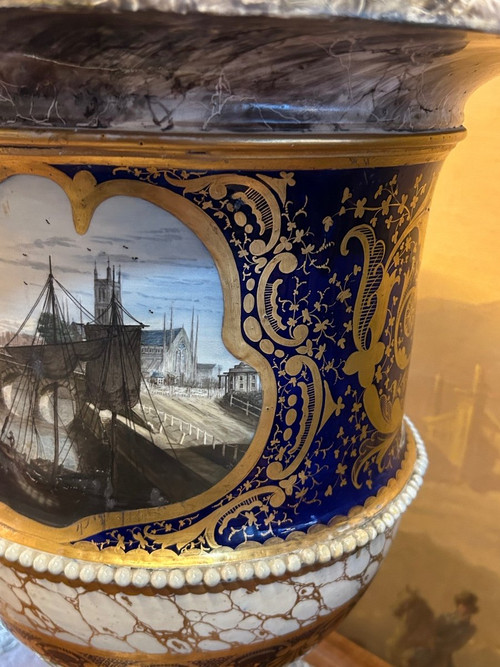 Important Vase Médicis En Porcelaine époque XIXéme H 52 Cm