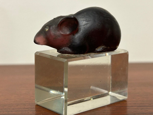 Small Mouse Sculpture In Garnet Glass Circa 1920