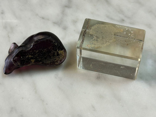 Small Mouse Sculpture In Garnet Glass Circa 1920