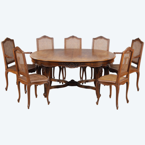 Regency style molded and carved wooden dining room table