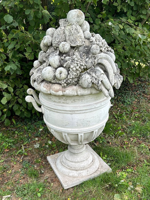 Huge Vase - Pot à Fruits Décoration De Jardin XXe Siècle