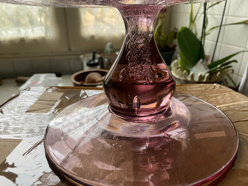 Very elegant cake stand in blown and bubbled purplish pink glass from Biot, 1960s