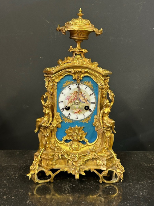 Pendule Bronze Doré Et Plaques De Porcelaine D’époque Napoléon III