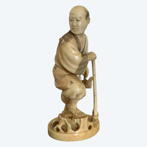 Okimono - Netsuke Elfenbein Schnitzerei Aus Japan Ende 19.