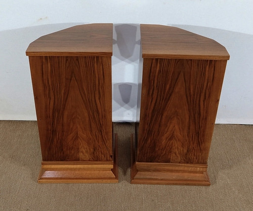 Pair of corner bedside tables in Walnut – 1940
