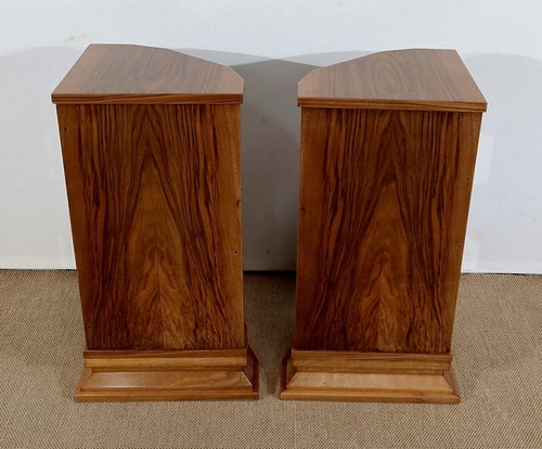 Pair of corner bedside tables in Walnut – 1940