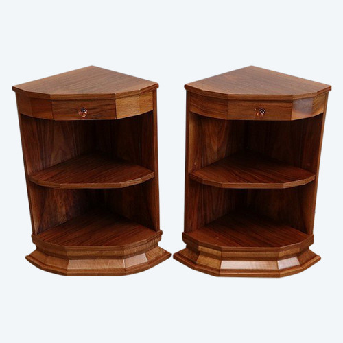 Pair of corner bedside tables in Walnut – 1940