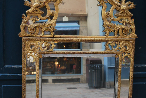 Beautiful Regency period mirror with Parecloses Early 18th century