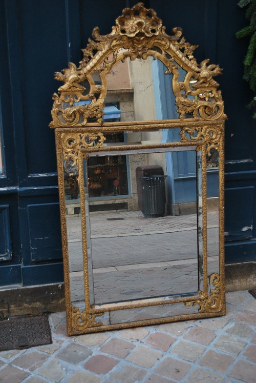 Beautiful Regency period mirror with Parecloses Early 18th century