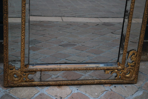 Beautiful Regency period mirror with Parecloses Early 18th century