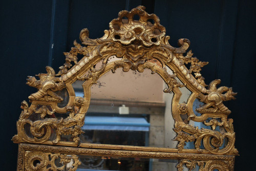 Beautiful Regency period mirror with Parecloses Early 18th century