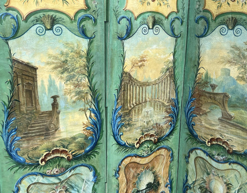 PARAVENT ANCIEN DU XIXe A 4 FEUILLES EN TOILE PEINTE A DECOR D ARCHITECTURES