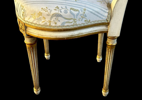 Suite Of Four Louis XVI Style Hot Air Balloon Chairs - Lacquered And Gilded Wood