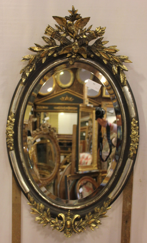 Specchio nuziale ovale, coppia di uccelli, foglia oro e patina, vetro molato 65 x 109 cm