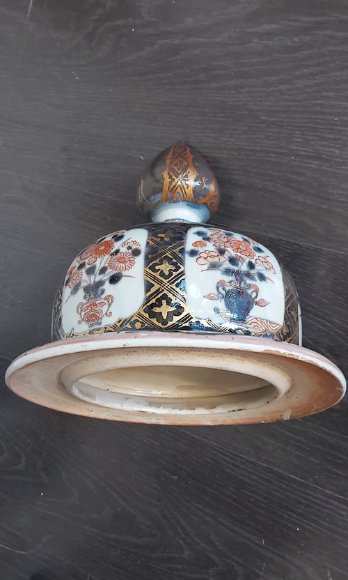 Vaso coperto Imari XIX secolo