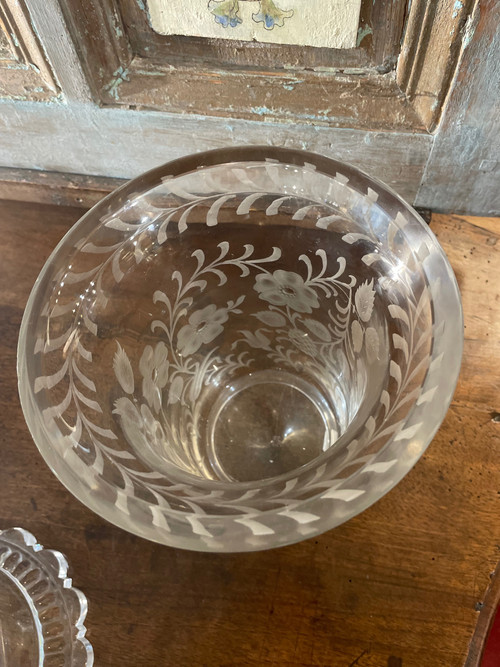 Vase cristal gravé 