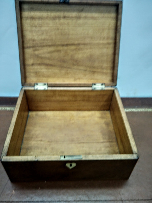 Inlaid box