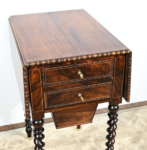 Kleiner Couchtisch aus Palisander, Restaurierungszeit – Anfang des 19. Jahrhunderts