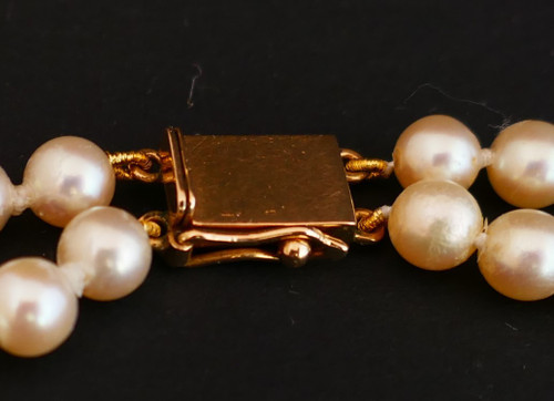 2-Row Cultured Pearl Necklace, 18-Carat Gold Clasp.