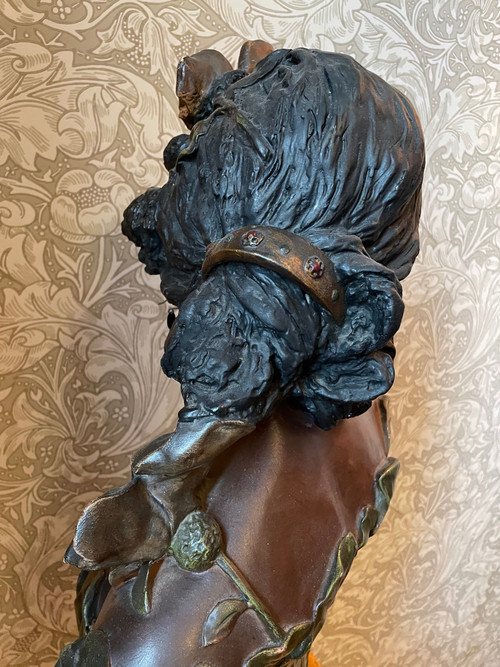 Buste de femme Maure dans le goût de Goldschneider