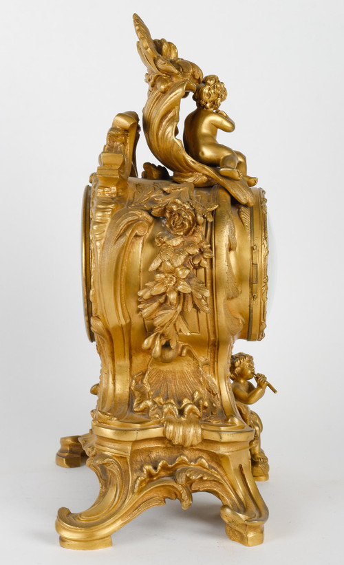 Eine Kamingarnitur aus vergoldeter Bronze Ende XIX.