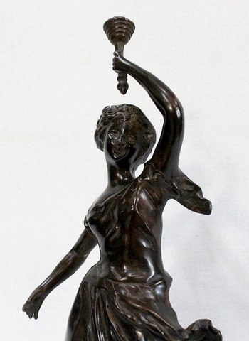 "Donna con torcia" in bronzo firmato V. Rousseau - Fine XIX secolo