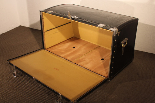 Baule dell'auto di casa Moynat