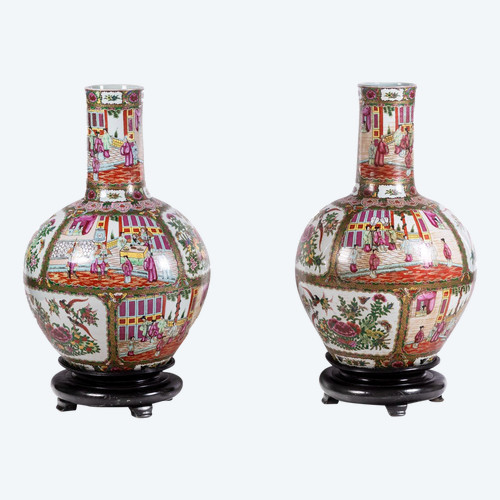 Pair of Canton porcelain vases. Circa 1950.