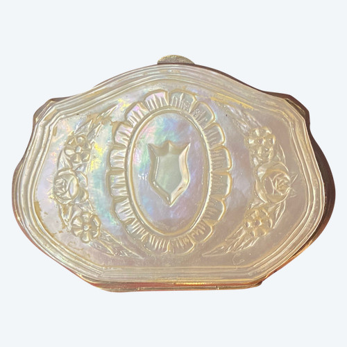 Mother-of-pearl coin purse with floral motifs and escutcheon - Napoleon III period