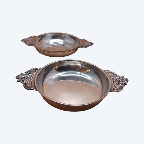 Pair of small silver bowls