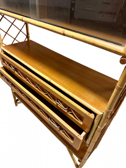 libreria vintage in rattan