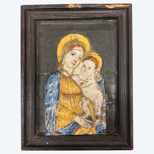 Polychrome Keramik Devotionalienplatte Madonna mit Kind Romagna Italien Anfang 18.