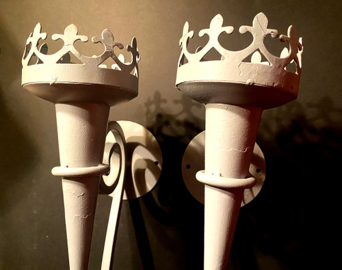 Pair of 1950s "Neo-Moyenageux" style sconces in grey zinc-lacquered iron