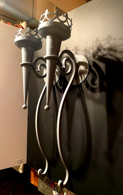Pair of 1950s "Neo-Moyenageux" style sconces in grey zinc-lacquered iron