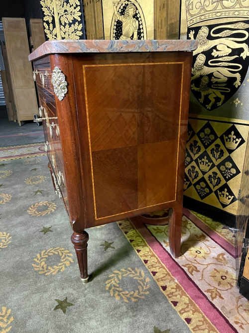 Commode De Style Louis XVI En Marqueterie