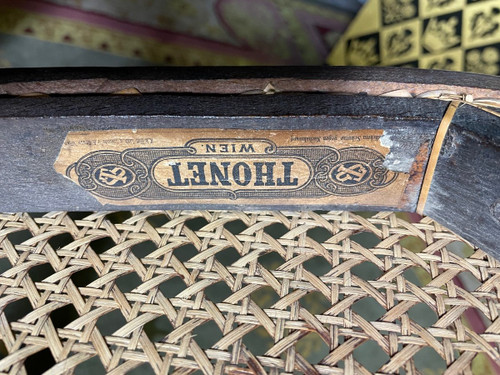 Suite di 8 sedie da bistrò Thonet 56
