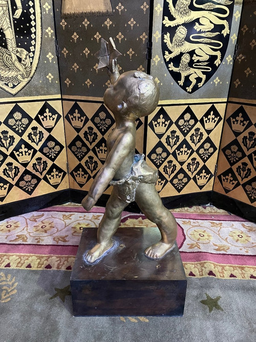 Bronze à L’enfant portant une étoile de David signé ANNOUK DUPONT 1/8