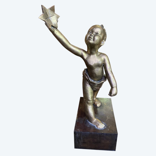 Bronze à L’enfant portant une étoile de David signé ANNOUK DUPONT 1/8