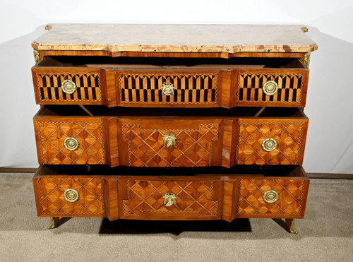 Commode en Bois de Rose et Acajou, Transition Louis XV/Louis XVI – Fin XIXe