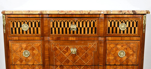 Commode en Bois de Rose et Acajou, Transition Louis XV/Louis XVI – Fin XIXe