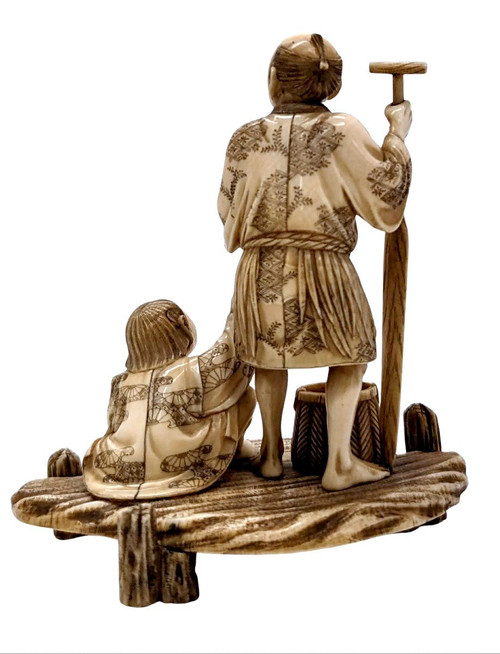 Okimomo In Ivory From The 19th Century Representing A Sinner And His Son,
