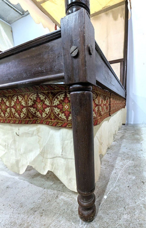 Himmelbett im Renaissance-Stil, 19. Jahrhundert